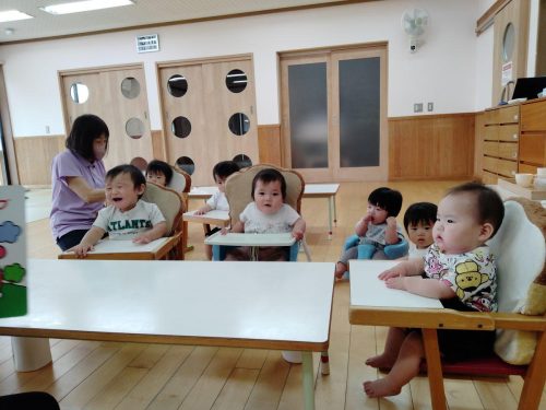 5月9日:絵本を見たよ